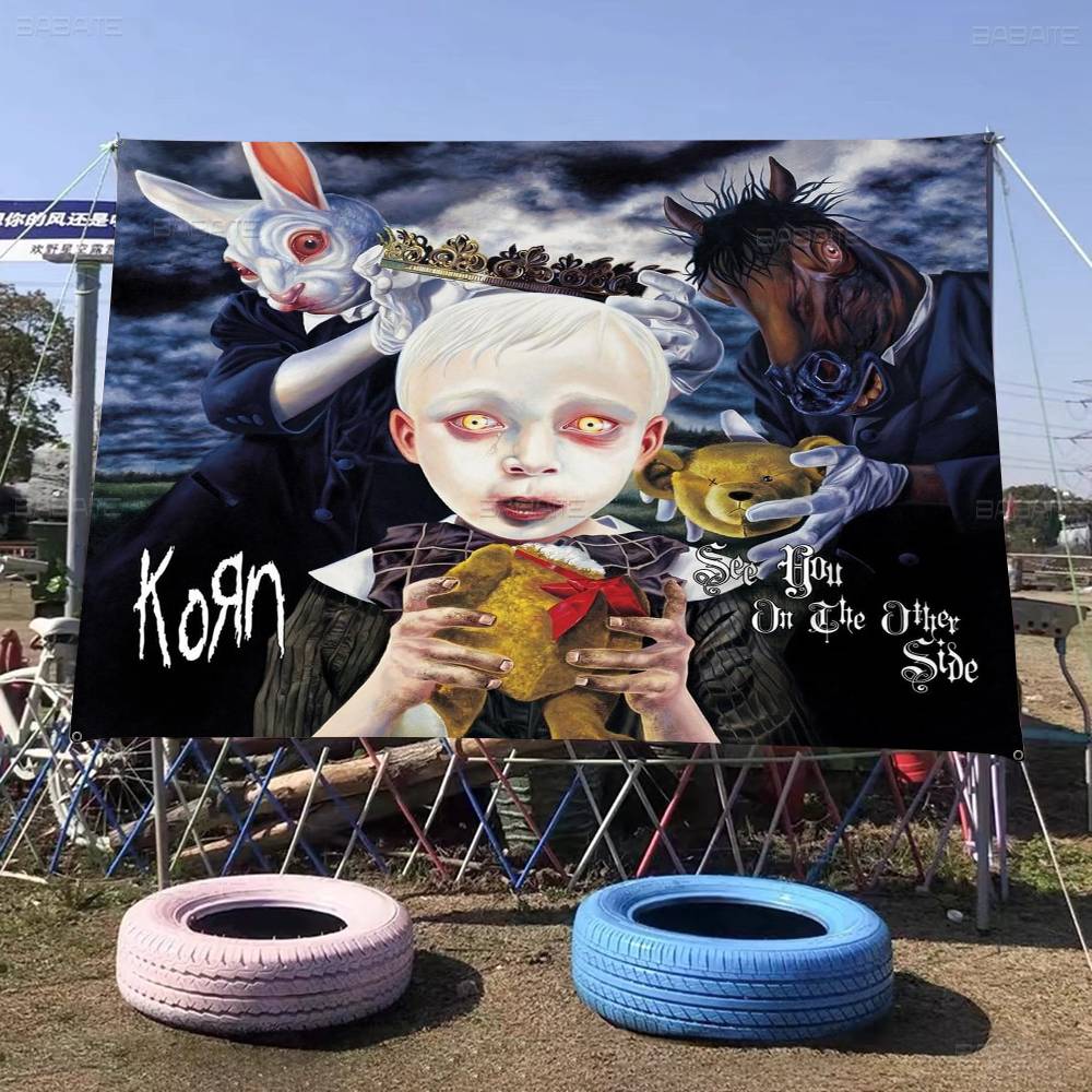 Rock Band Korn Untitled Deluxe - đánh giá và giá Commercial Printing Company
